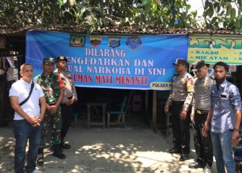 Pemasangan Spanduk Larangan Peredaran & Menjual Narkoba Serta Sangsi Hukumannya.