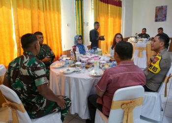 Wali Kota Pematangsiantar dr. Susanti Dewayani SpA Hadiri Exit Briefing Danrem 022/Pantai Timur Kolonel Inf Agustatius Sitepu SSos MSi MHan Sekaligus Silaturahmi Dihadiri Forkopimda Kota Pematangsiantar & Kabupaten Simalungun.