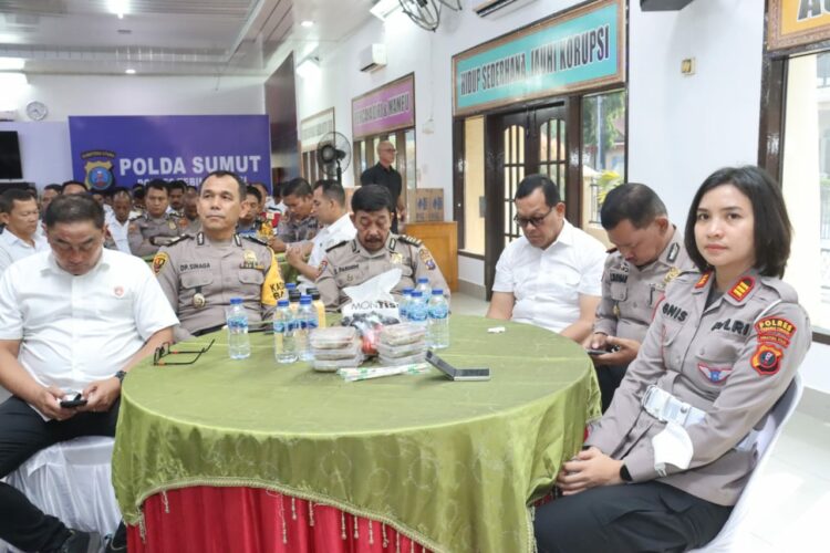 Rayakan Idul Fitri 1445 H Polres Tebingtinggi Laksakakan Halal Bihalal.