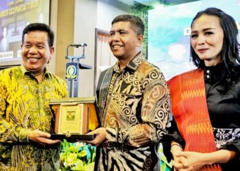 Bupati Simalungun Radiapoh Hasiholan Sinaga Hadiri Lepas Sambut Danrem 022/PT.