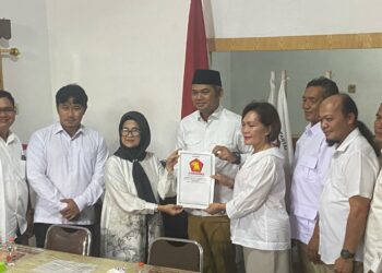 dr Susanti Mendaftar Ke DPC Partai Gerindra Kota Pematangsiantar.