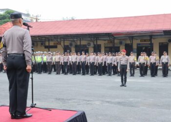 Polres Tebingtinggi  Gelar Upacara Bendera Peringati Hari Kebangkian Nasional Bertempat di Lapangan Apel Polres Tebingtinggi.