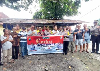 Bangun Keakraban Dengan Warga , Wakapolres Pematangsiantar Laksanakan Curhat Kamtibmas Dengan Masyarakat.