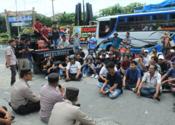 Puluhan Masyarakat Datangi Polres Pematangsiantar Sampaikan Apresiasi Berhasil Ungkap Kasus Asusila & Tawuran.
