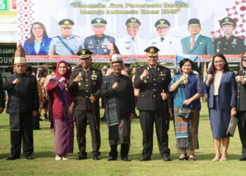 Ketua Bhayangkari Cabang Simalungun Dampingi Kapolres Hadiri Upacara Peringatan Hari Lahir Pancasila Tahun 2024.