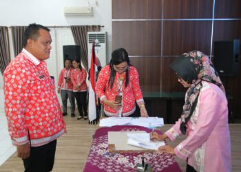 Wali Kota dr. Susanti Dewayani SpA Hadiri Penandatanganan Fakta Integritas & Komitmen Kepatuhan Kode Etik Serta Kode Perilaku Para ASN.