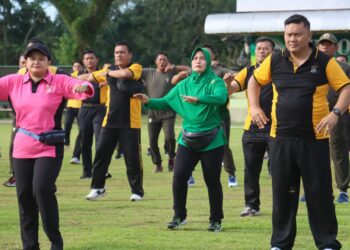 Polres Simalungun & Kodim 0207/Simalungun Gelar Olah Raga Bersama Peringati Hari Bhayangkara Ke - 78.