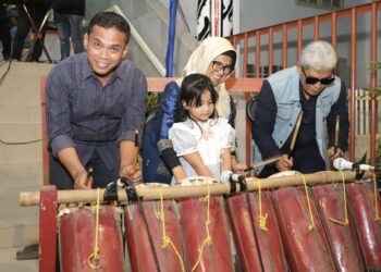 Wali Kota dr Susanti Dewayani SpA Buka Kegiatan Soft Opening Festival Seni Budaya Temu Tengah Kota Pematangsiantar .