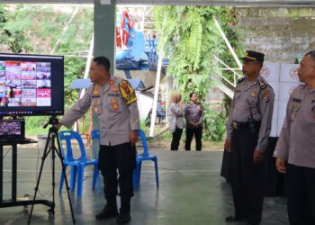 Sambut Hari Bhayangkara Ke - 78, Kapolres Pematangsiantar Ikuti Zoom Meeting Baksos Religi & Pembagian Bansos Serentak.