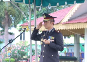 Kapolres Tebingtinggi AKBP. Andreas LJ Tampubolon SIK, MĶP, Pimpin  Upacara  Hari Bhayangkara Ke - 78.
