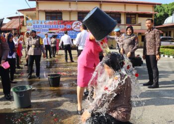 Kapolres Pematangsiantar Pimpin Upacara Kenaikan Pangkat 19 Personil Periode 01 Juli Tahun 2024.