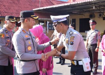 Acara 28 Orang Kenaikan Pangkat Personel Polres Tebingtinggi Bertempat di Lapangan Polres.