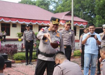Wakapolres Langkat Pimpin Upacara Kenaikan Pangkat Personel Dari Perwira Hingga Bintara.