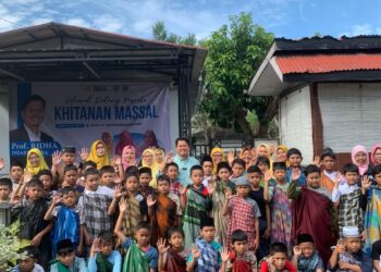 Khitanan Massal Bersama Keluarga Aisyiyah, Prof Ridha Diharapkan Terus Berkontribusi.