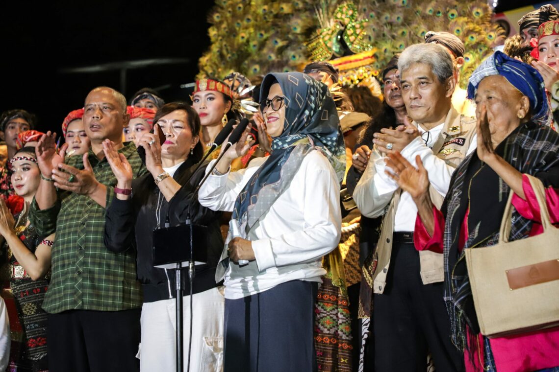 Walikota Pematangsiantar dr. Susanti Dewayani SpA Memberikan Kata Sambutan.