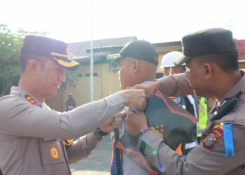 Kapolres Tebingtinggi AKBP. AndreasTampubolon SiK.MKP Pimpin Apel Gelar Pasukam Operasi Patuh Toba 2024 Bertempat di Halaman Polrès Tebingtinggi.