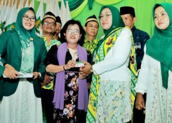 Hadiri Harlah Ke VII Perwis, Ketua TP PKK Simalungun Ucapkan Selamat & Sukses Kepada Perwis.