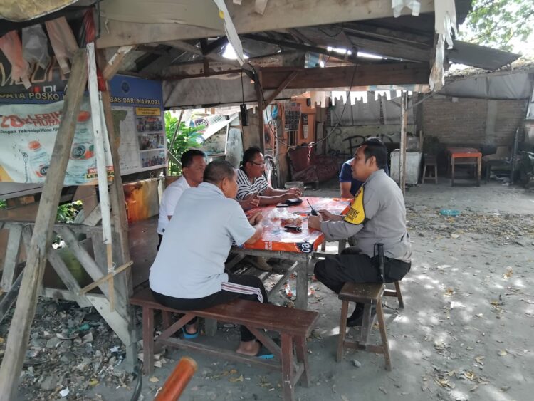 Jauhi Narkoba, Bhabinkamtibmas Polsek Siantar Barat Laksanakan Sambang Kampung Bebas Dari Narkoba.