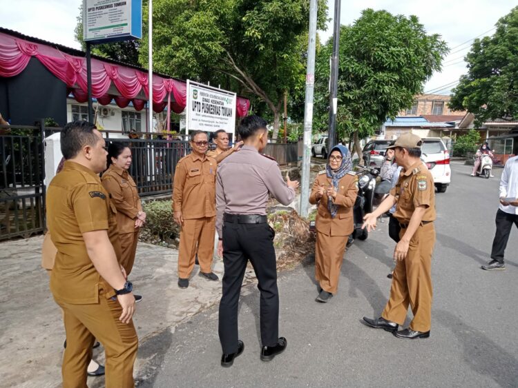Kapolsek Siantar Timur Hadiri Aksi Tumbuh Kejar Balita Stunting di Puskesmas Tomuan.