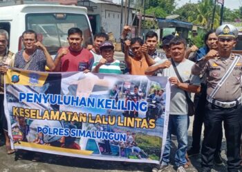 Sat Lantas Polres Simalungun Gelar Penyuluhan Keliling Bagi Pengemudi Angkutan Umum.