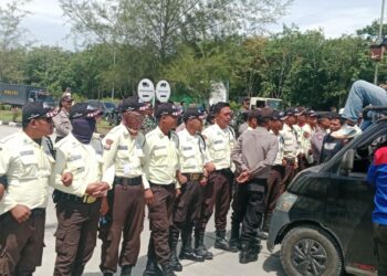 Polres Simalungun Amankan Aksi Unjuk Rasa di Kawasan Ekonomi Khusus Sei Mangkei.