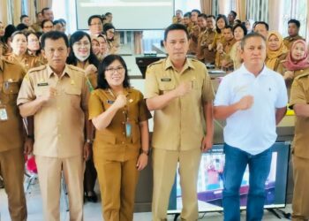 Selesai Pembukaan Bahas Teknokratik RPJMD Periode 2025 - 2029 Dilakukan Foto Bersama.