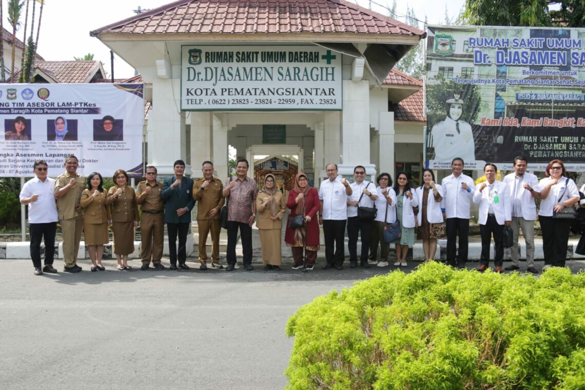 Wali Kota dr. Susanti Sambut Hangat Kunjungan Lembaga Akreditasi Mandiri Pendidikan Tinggi Kesehatan (Tim Assessor LAM-PTKes) Prof dr Titi Savitri Prihatiningsih MA MMedEd PhD (Universitas Gadjah Mada) & Dr dr Irza Wahid SpPD-KHOM FINASIM (Universitas Andalas).
