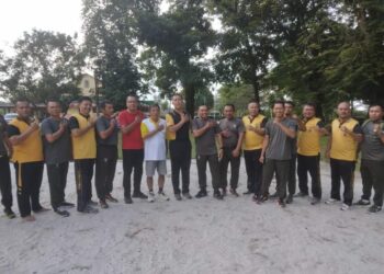Kapolsek Tanah Jawa Gelar Pertandingan Bola Voli Meriahkan HUT RI Ke - 79.
