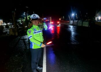 Patroli Blue Light Polres Simalungun Berhasil Tekan Pelanggaran & Kejahatan di Malam Hari Meski Cuaca Gerimis.