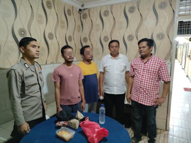 Dua Pelaku Pengeroyokan Berhasil Ditangkap Polsek Siantar Utara.