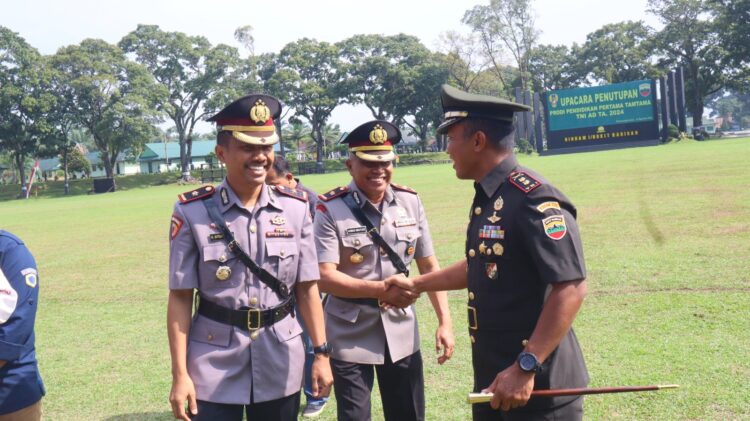 Wakapolres Pematangsiantar Hadiri Upacara Penutupan Dikmata TNI AD TA 2024.