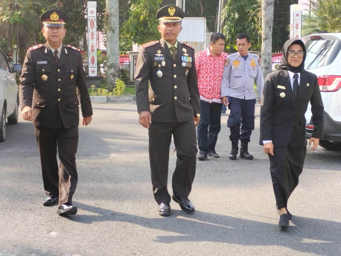 Polres Pematangsiantar Hadiri Pengukuhkan Paskibraka 2024.