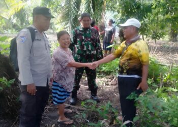 "Bhabinkamtibmas Polsek Tanah Jawa Berhasil Mediasi Sengketa Warisan Ladang Sawit di Nagori Silakkidir".