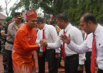 Pj. Bupati Langkat Pimpin Apel Gelar Pasukan Untuk PON XXI : Personil Siap Demi Suksesnya Event Nasional.