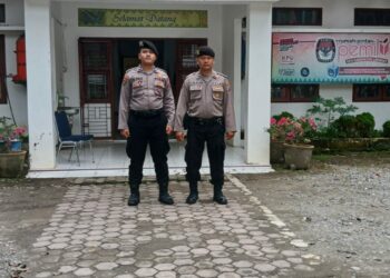 Jelang Pilkada Serentak, Polres Langkat Perketat Pengamanan di Kantor KPU.