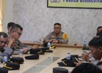 Kapolres Simalungun AKBP Choky Sentosa Meliala Ikuti Arahan Kapolda Sumut Terkait Anev Operasi HATRA TOBA 2024 Secara Virtual.