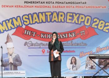 Wali Kota dr. Susanti Hadiri Acara Pembukaan UMKM Sianțar Expo 2024 Dalam Rangka HUT Ke - 77 Koperasi.