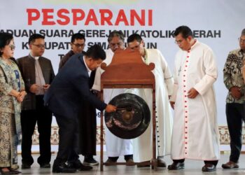 Bupati Simalungun Buka Giat Pesparani Katolik Daerah Kabupaten Simalungun Tahun 2024.