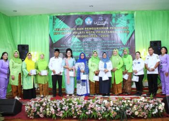 Wali Kota dr. Susanti Hadiri Pengukuhan DPC HARPI Melati Kota Pematangsiantar Periode 2024 - 2029.