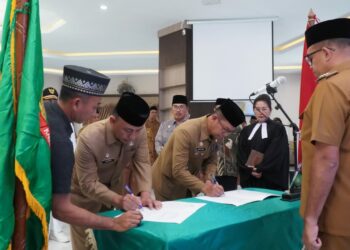 Pj. Bupati Langkat Faisal Hasrimy Lantik Pejabat Administrator & Pengawas : Tekankan Loyalitas dan Integritas.