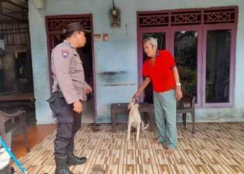 Dukung Kelancaran PON XXI, Personil Polsek Siantar Marihat Sampaikan Himbauan Kepada Warga Pemilik Satwa.