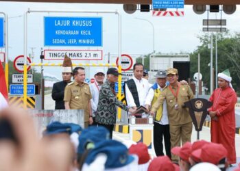 Bupati Simalungun Dampingi Presiden RI Resmikan Jalan Tol Trans Sumatera.