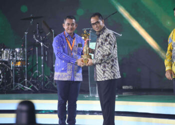 Luarrr Biasa ...!!!
Penghargaan WTN di Terima Dinas Perhubungan Kota Binjai.