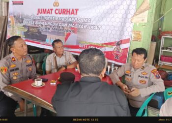 Polsek Tanah Jawa Gelar Jumat Curhat, Dengarkan Keluhan Warga Jelang Pemilukada.
