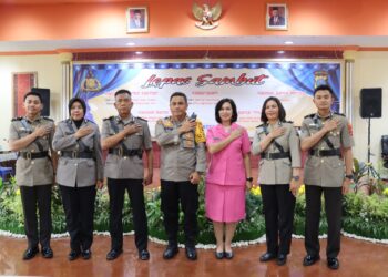 Kapolres Pematangsiantar Pimpin Serah Terima Jabatan Tiga Kapolsek & Kasi Propam.