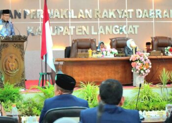 Pj Bupati Langkat Minta DPRD Respons Cepat Aduan Masyarakat pada Paripurna Pengangkatan Pimpinan Baru.