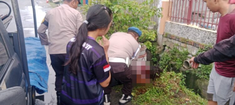 Seorang Pria Ditemukan Luka Luka Di Jalan Sudirman, Polsek Siantar Selatan Evakuasi Ke RS.