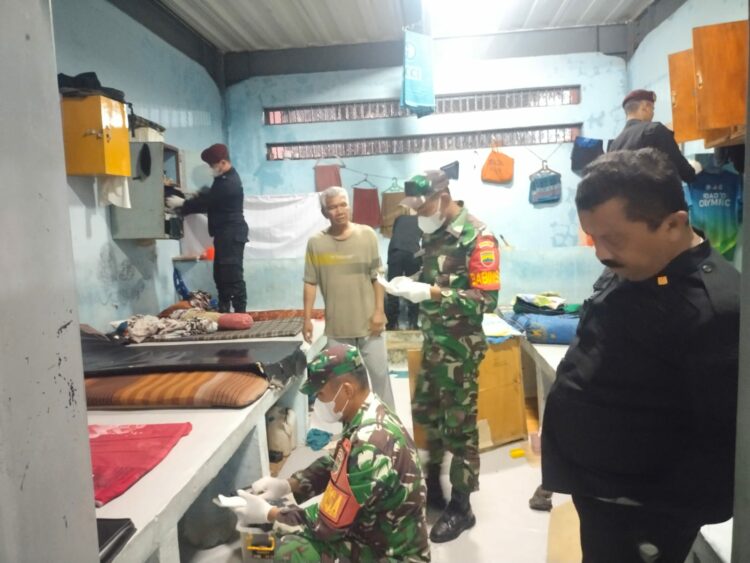 Petugas Gabungan Diturunkan Saat Razia di Lapas Narkotika Kelas IIA Pematangsiantar.