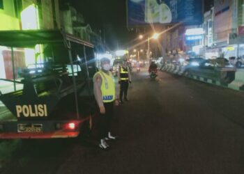 Polsek Rambutan Gelar Patroli Blue Light.