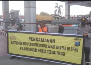 Polsek Rambutan Lakukan Patroli di SPBU.